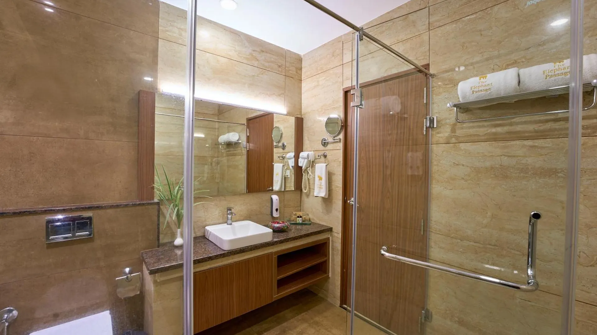 Hotel Elephant Passage Munnar