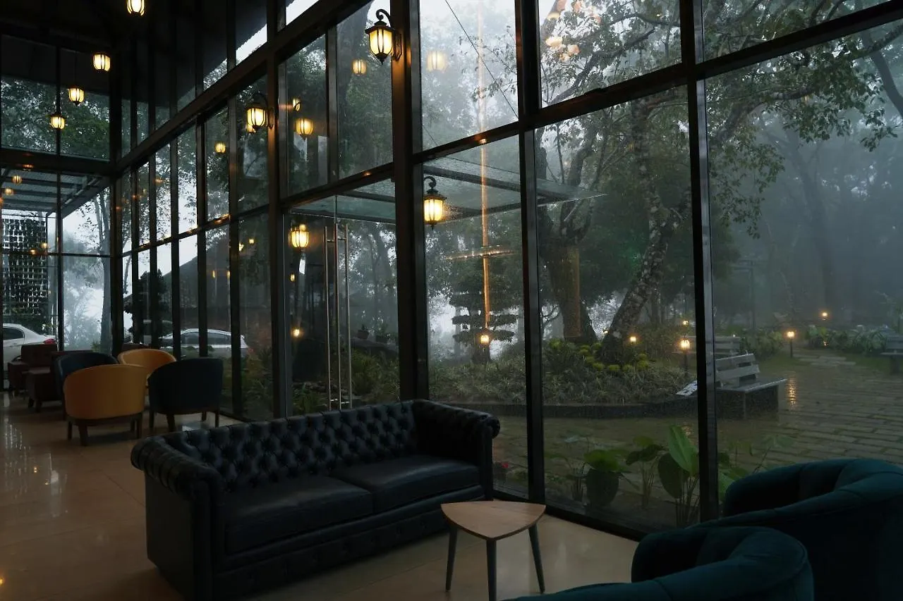 ***** Hotel Elephant Passage Munnar India